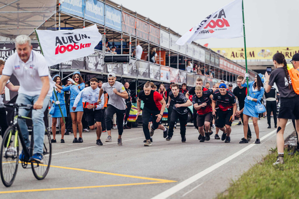 Prieš „Aurum 1006 km powered by Hankook“ kvalifikaciją apdovanoti greičiausi mechanikai